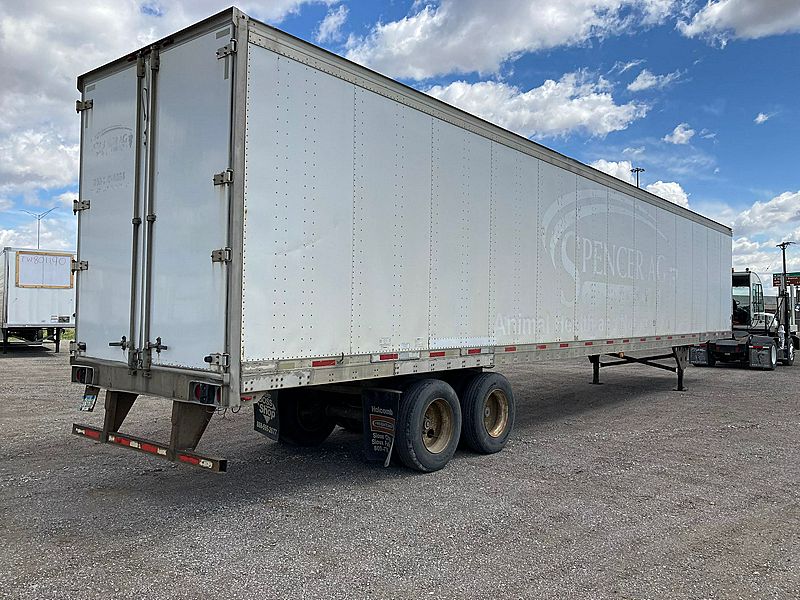 2005 Utility 4000DX