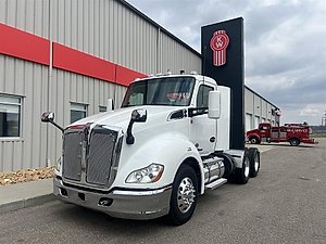 2018 Kenworth T680 - Day Cab