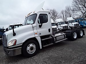 2018 Freightliner Cascadia 125