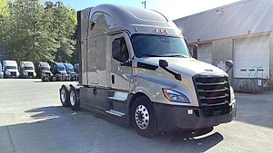 2021 Freightliner Cascadia - Sleeper Truck