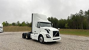 2018 Volvo VNL - Day Cab