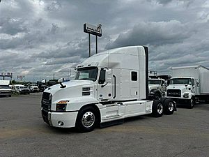 2023 Mack Anthem AN64T - Sleeper Truck