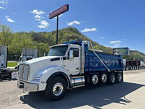 2025 Kenworth T880