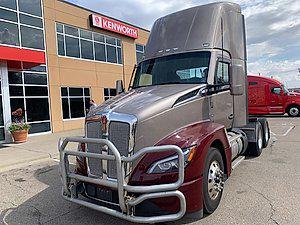 2023 Kenworth T680