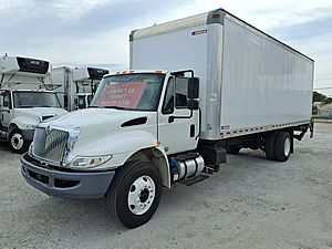 2018 International DuraStar 4300 - Box Van