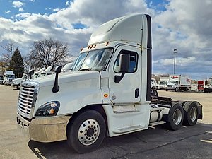 2019 Freightliner Cascadia 125 - Day Cab