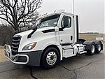 2020 Freightliner Cascadia 126