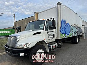 2018 International DuraStar 4300 - Box Van