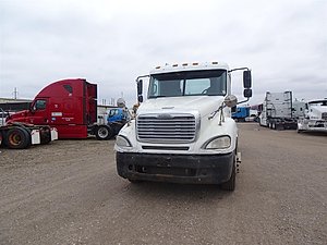 2004 Freightliner Columbia - Day Cab