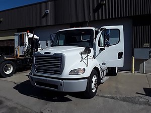 2019 Freightliner M2 112 - Day Cab