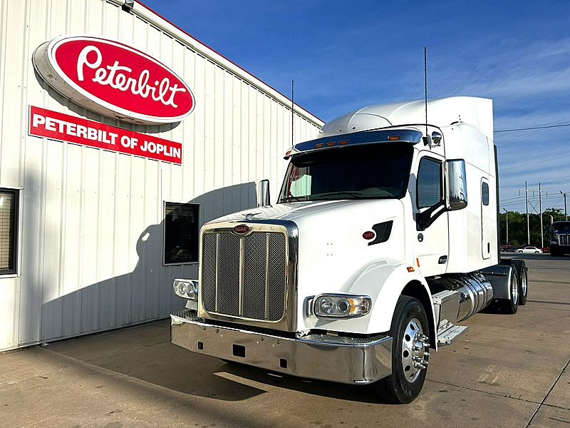 2022 Peterbilt 567