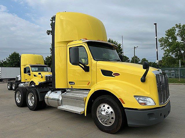 2021 Peterbilt 579