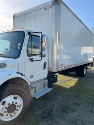 2018 Freightliner M2 106