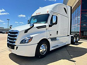 2026 Freightliner Cascadia PT126SLP - Day Cab