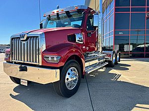 2026 Western Star 49X - Day Cab