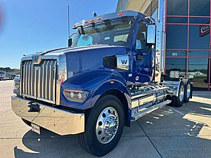 2026 Western Star 49X - Day Cab
