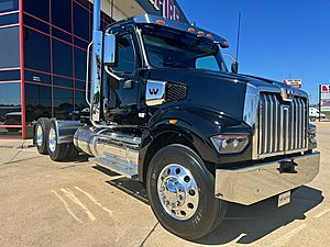 2026 Western Star 49X - Day Cab