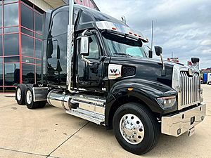 2026 Western Star 49X - Day Cab