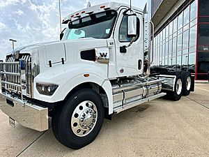 2025 Western Star 49X 36" Trench-Style Low Roof - Day Cab