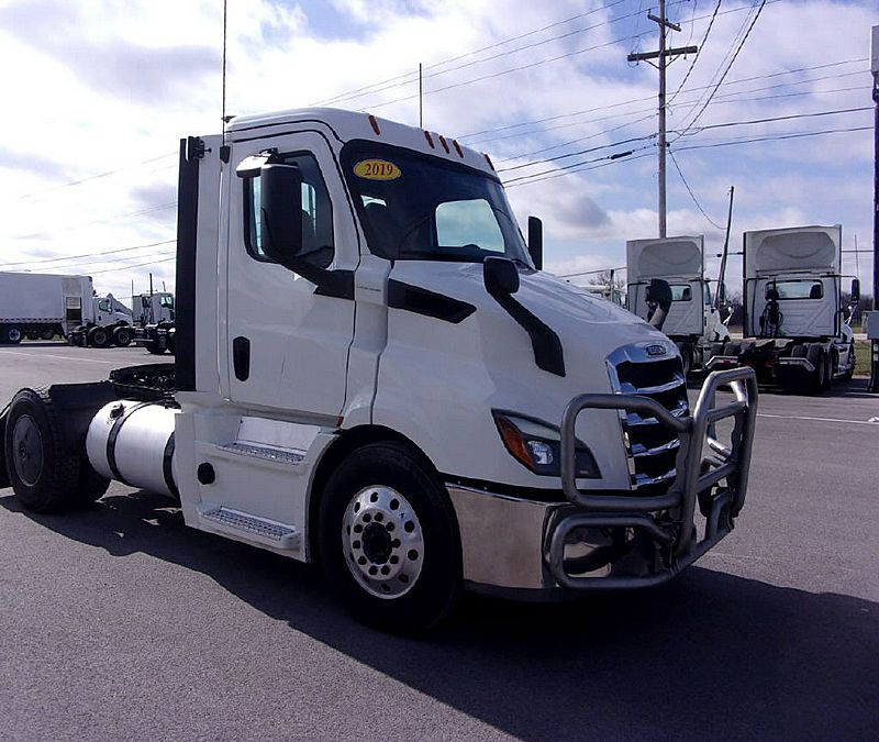 2019 Freightliner CASCADIA