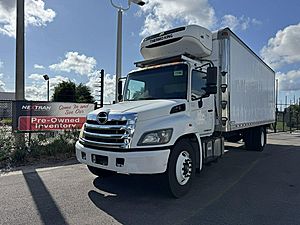 2018 Hino 268 - Box Truck