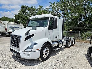 2019 Volvo VNR64T300 - Day Cab