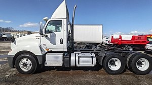2019 International LT625 - Day Cab