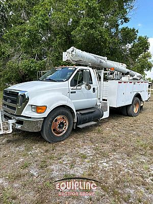 2008 Ford F650 - Bucket Truck