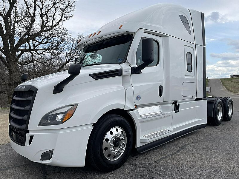 2022 Freightliner Cascadia 126