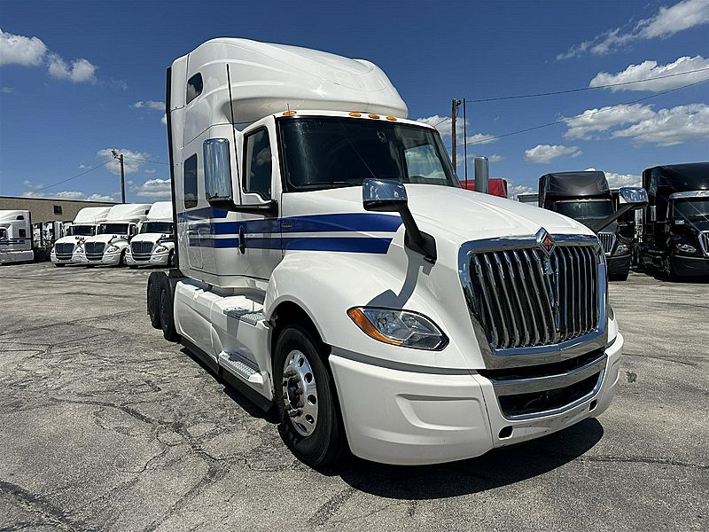 2020 International LT625