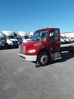 2018 Freightliner M2 106