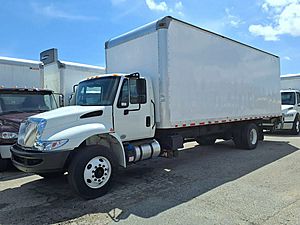 2017 International DuraStar 4300 - Box Van