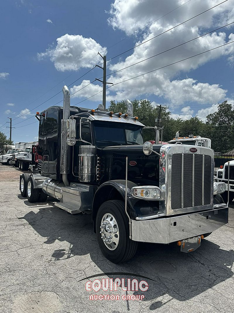 2019 Peterbilt 389