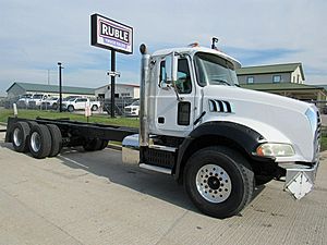 2012 Mack Granite GU813 - Cab & Chassis