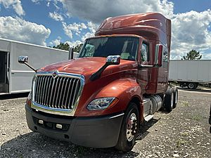 2018 International LT625 - Sleeper Truck