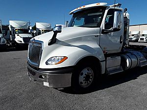 2018 International LT625 - Day Cab