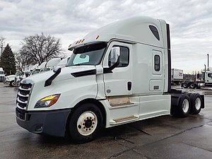 2019 Freightliner Cascadia - Sleeper Truck