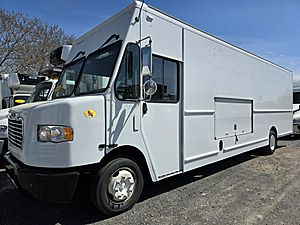 2016 Freightliner MT55 - Box Van