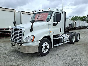 2017 Freightliner Cascadia 125 - Day Cab