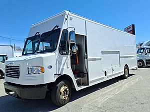 2017 Freightliner MT55
