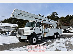 2007 Freightliner M2 - Bucket Truck