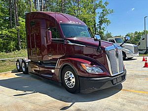 2022 Kenworth T680 - Sleeper Truck