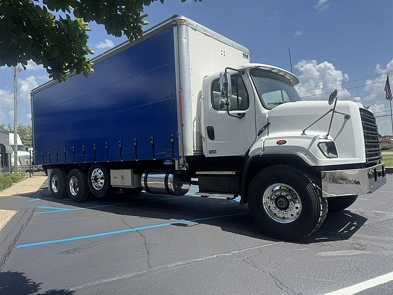 2018 Freightliner 108SD