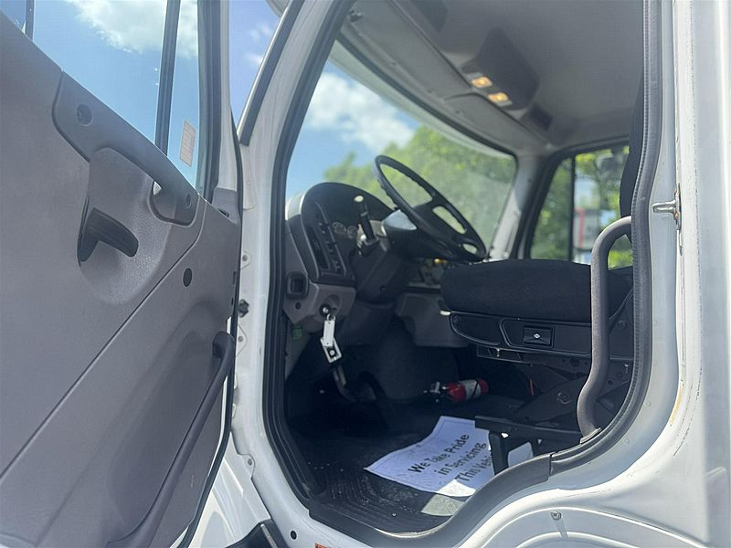 2018 Freightliner 108SD