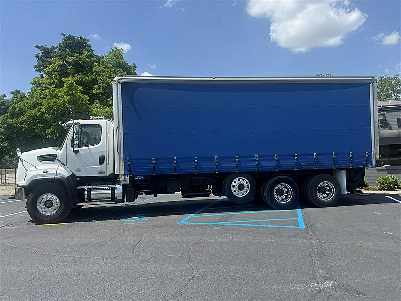 2018 Freightliner 108SD