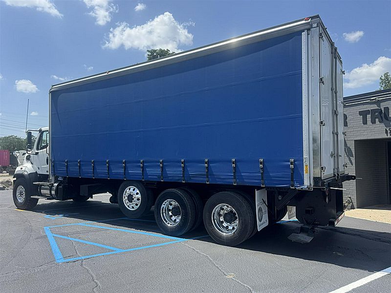 2018 Freightliner 108SD