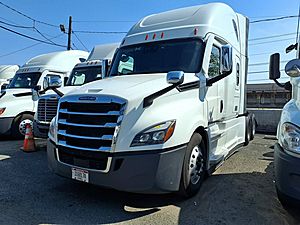 2022 Freightliner Cascadia - Sleeper Truck