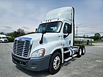 2018 Freightliner Cascadia 125