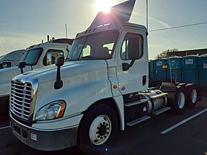 2018 Freightliner Cascadia 125 - Day Cab