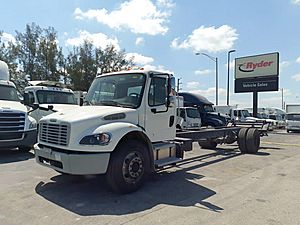 2020 Freightliner M2 106 - Box Van
